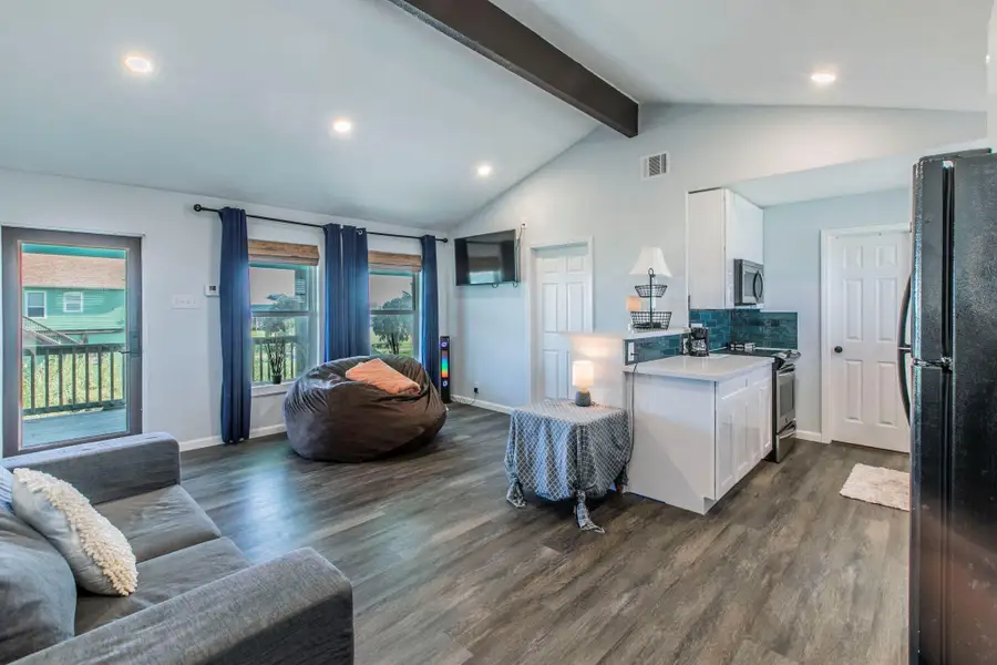 Furnished interior view inside a new home in , Bolivar Peninsula (Image 8).