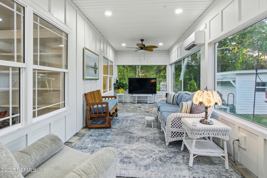 Image 50 of a home in .