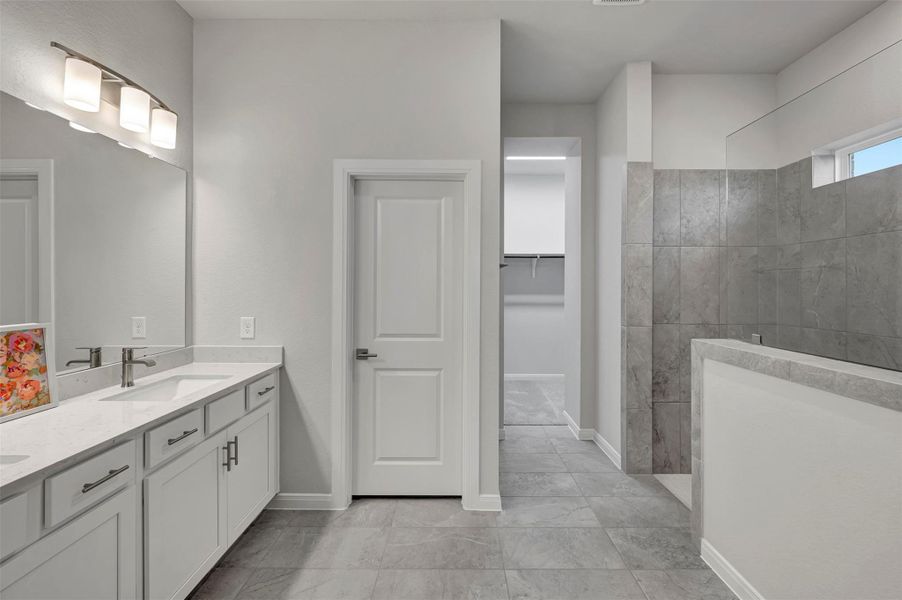 Furnished interior view inside a new home in The Grand Prairie 50’, Hockley (Image 14).