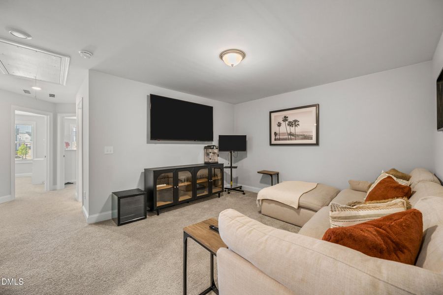 15 -530 barrington row ave, interior