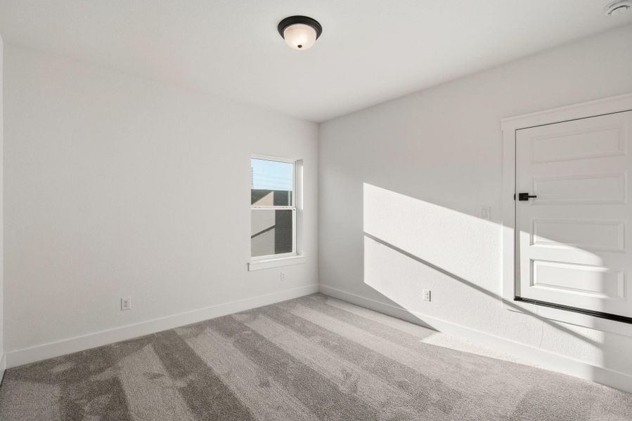 Spacious, unfurnished interior of a new home in , Katy (Image 12).