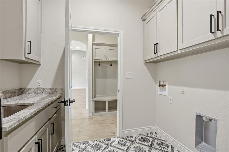 Furnished interior view inside a new home in , Granbury (Image 6).