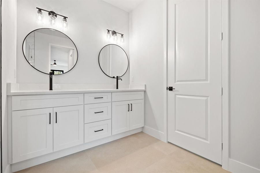master bathroom 4