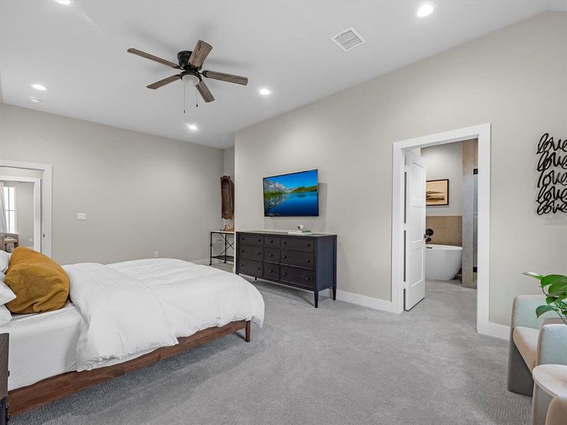 Furnished interior view inside a new home in , Houston (Image 14).