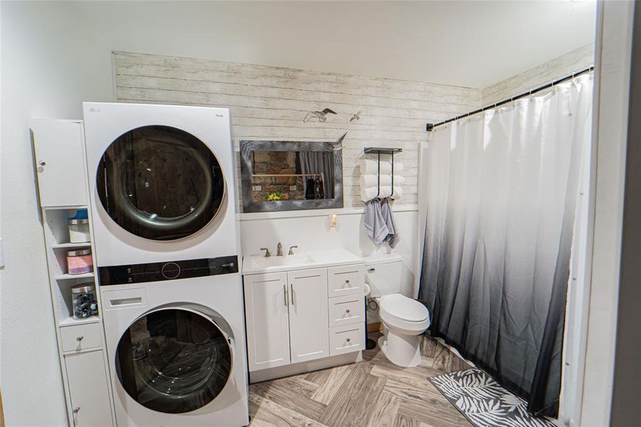 Furnished interior view inside a new home in , Breckenridge (Image 14).