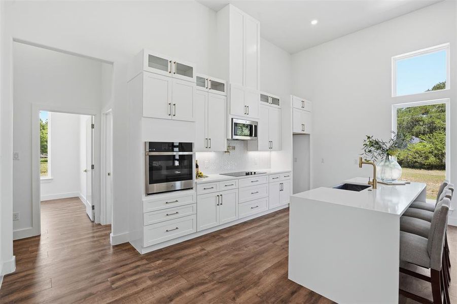 Furnished interior view inside a new home in Pecan Plantation, Granbury (Image 29).