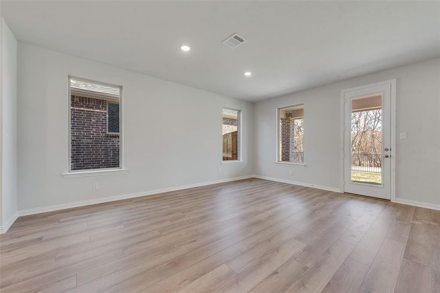 Spacious, unfurnished interior of a new home in Valencia On The Lake, Little Elm (Image 22).