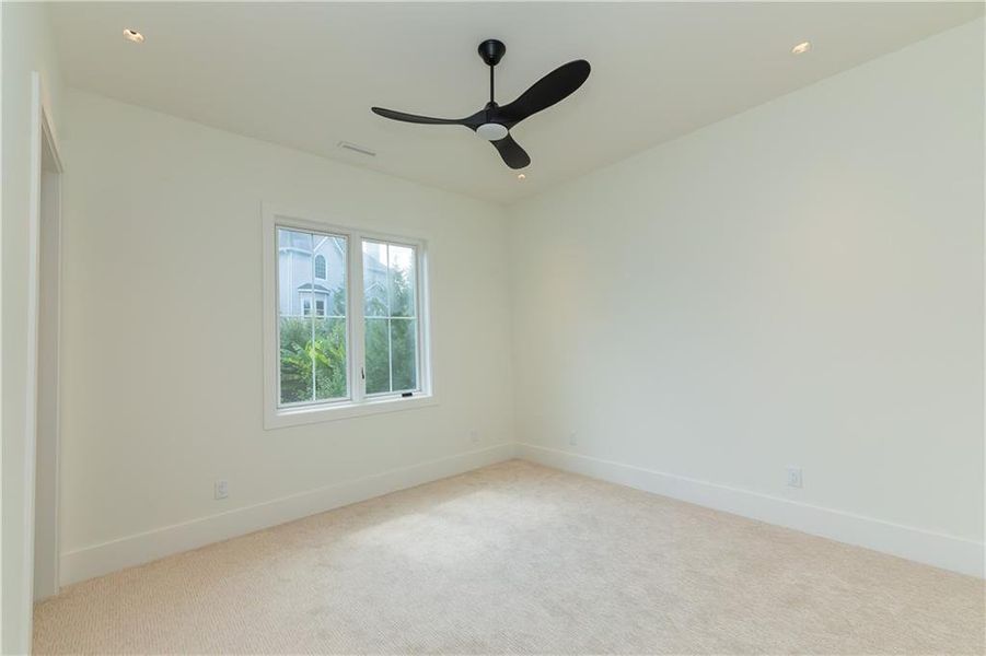 Spacious, unfurnished interior of a new home in , Marietta (Image 68).