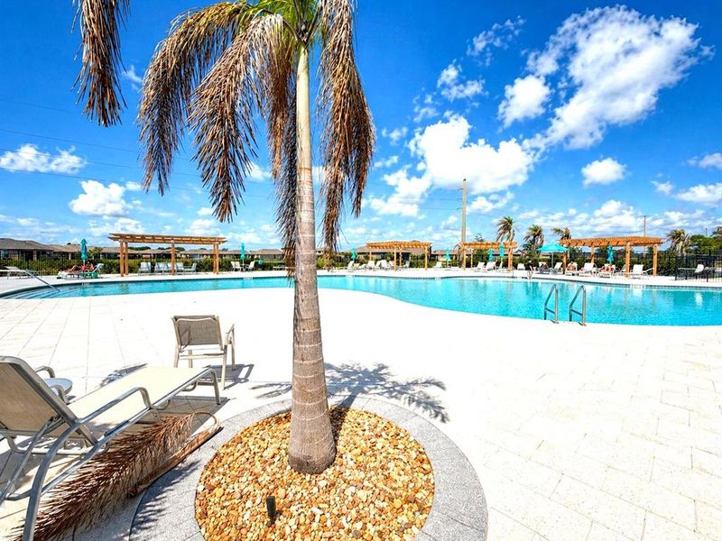 Community amenities in Crystal Bay Estates, Grant-Valkaria (Image 29).