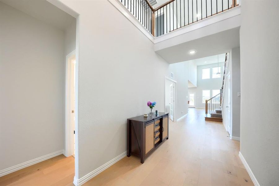 Furnished interior view inside a new home in Lilyana, Celina (Image 8).