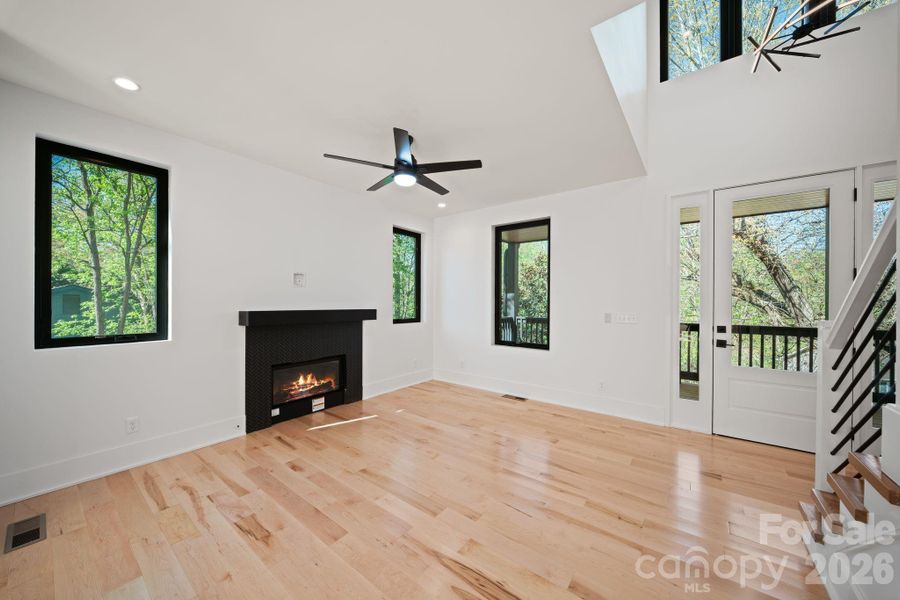 Living Room (fire in fireplace is digitally staged)