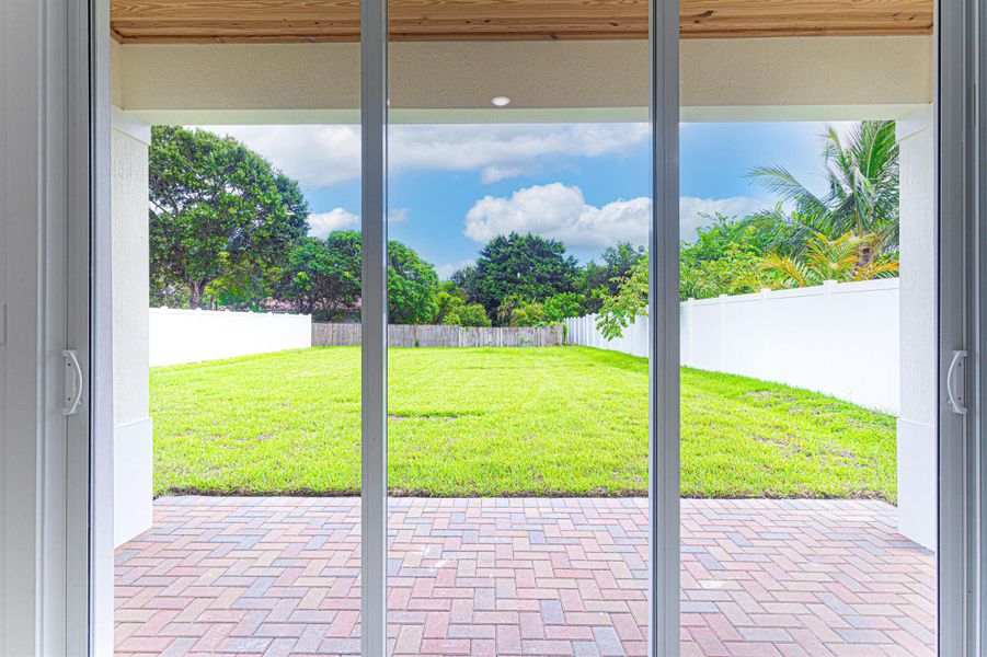 Exterior details and patio area of a home in , Jupiter (Image 15).