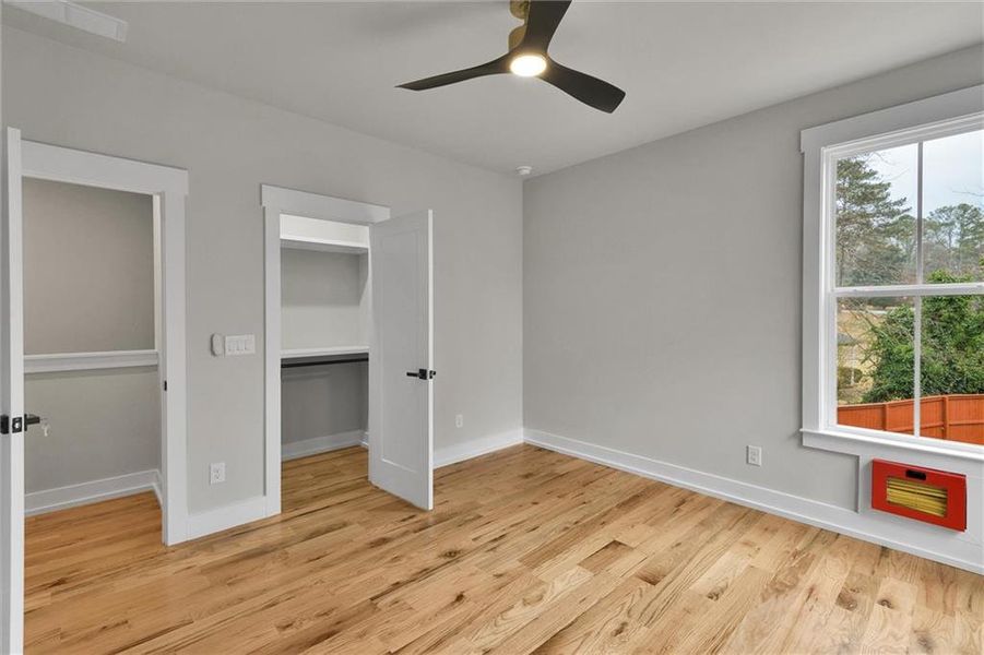 Spacious, unfurnished interior of a new home in , Atlanta (Image 33).