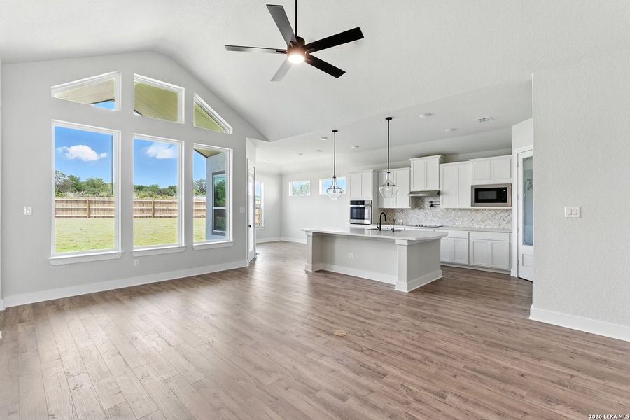 Spacious, unfurnished interior of a new home in Alsatian Oaks, Castroville (Image 27).