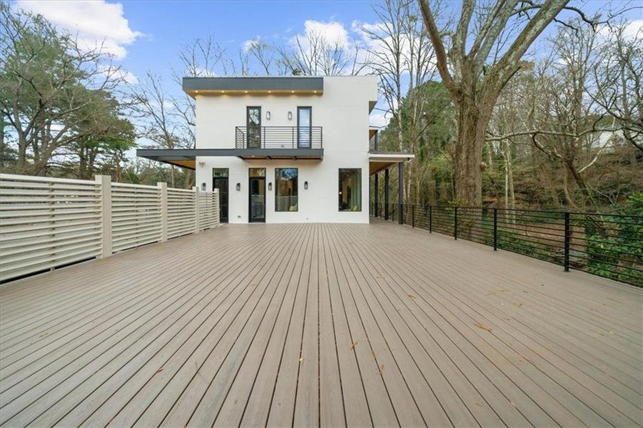 Exterior details and patio area of a home in , Atlanta (Image 30).