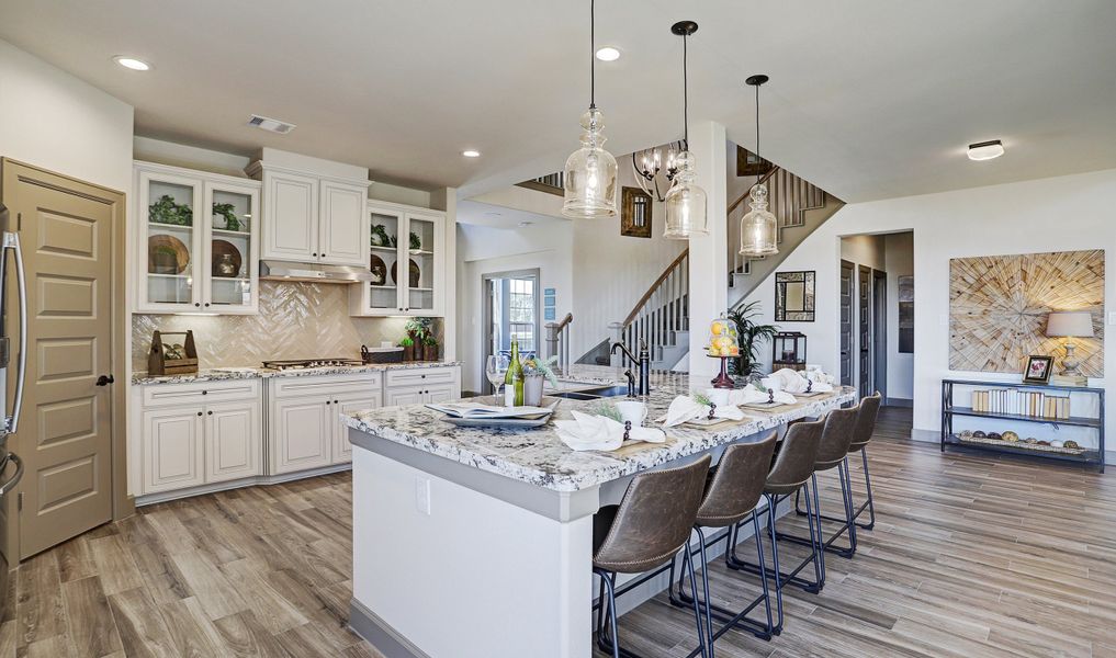 Elegant lighting in kitchen