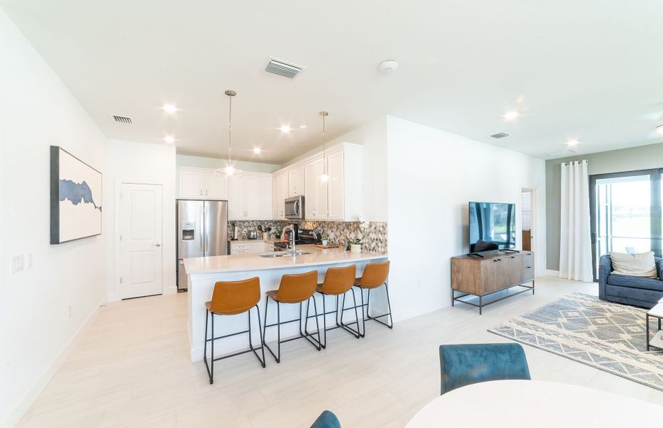 Kitchen and café area