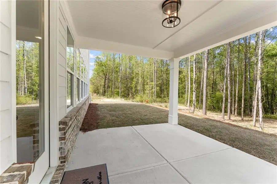 Exterior details and patio area of a home in Linden Grove, Powder Springs (Image 3).