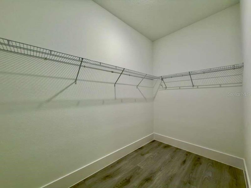Spacious, unfurnished interior of a new home in , Ocala (Image 46).