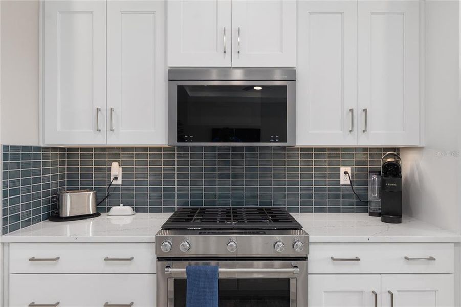 Furnished interior view inside a new home in , Ocala (Image 54).