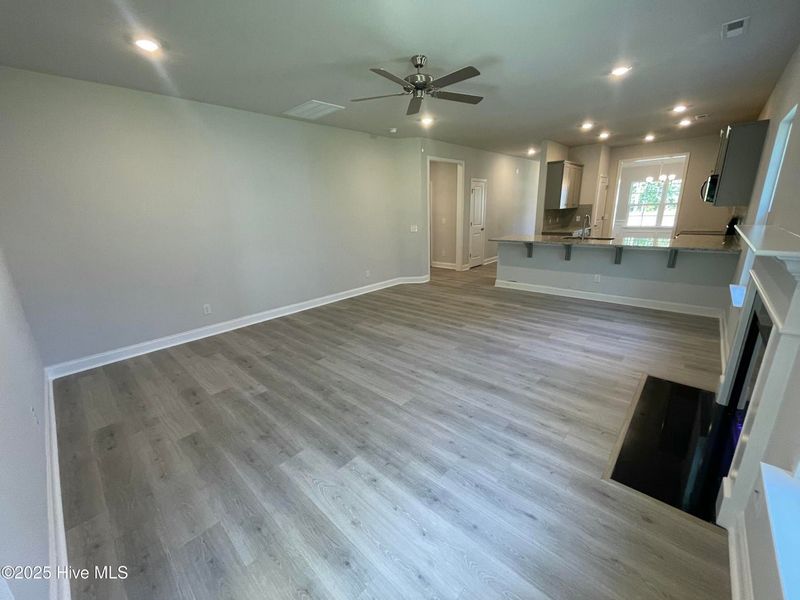 Spacious, unfurnished interior of a new home in Mill Creek Cove, Bolivia (Image 14). Spacious, unfurnished interior of a new home in Mill Creek Cove, Bolivia (Image 14).