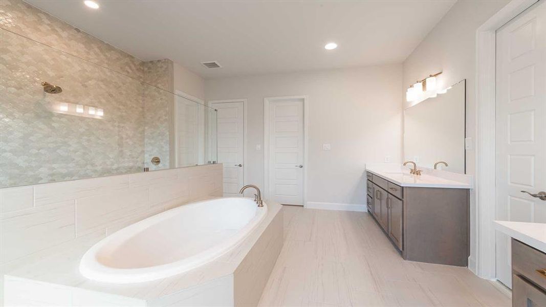 Furnished interior view inside a new home in Terraces 72', Rockwall (Image 14).