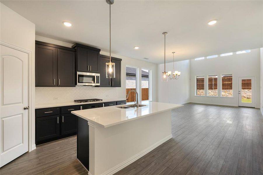 Spec Elevon 256 Bright Alcove-010 Spec Elevon 256 Bright Alcove-010