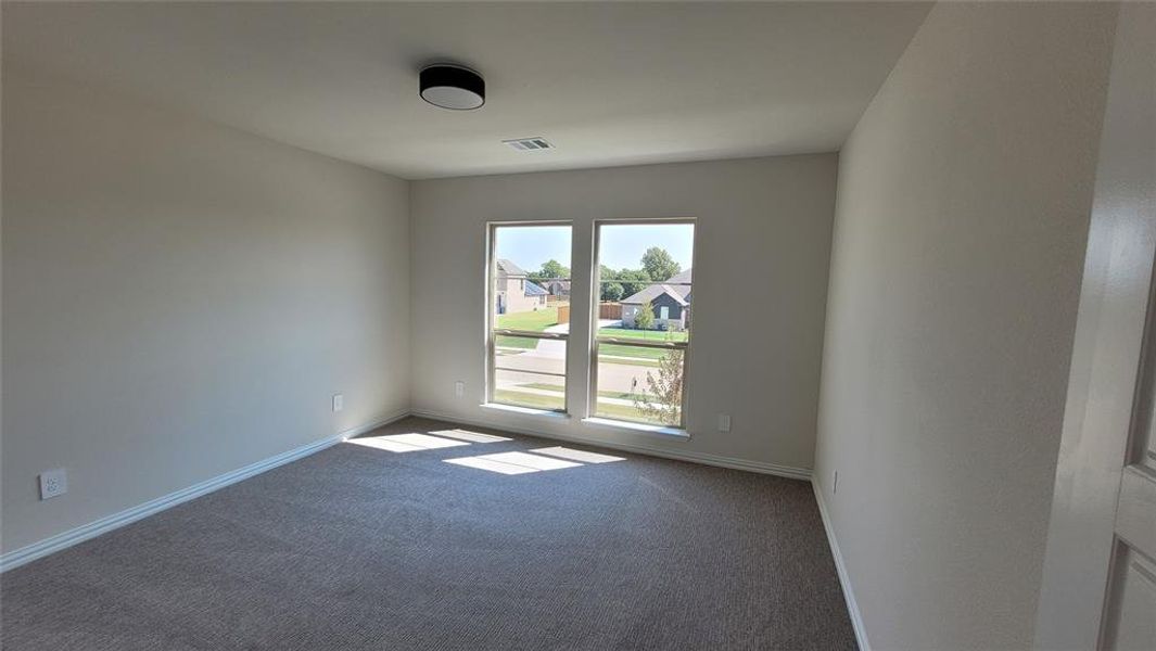 Spacious, unfurnished interior of a new home in , Red Oak (Image 25). Spacious, unfurnished interior of a new home in , Red Oak (Image 25).