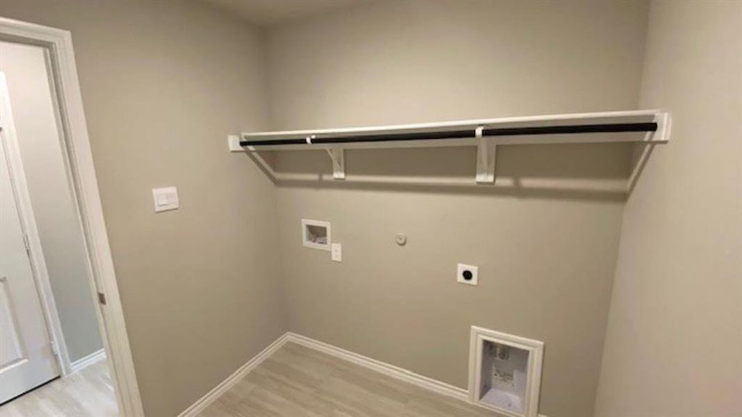 Spacious, unfurnished interior of a new home in Hickory Grove, Krum (Image 12). Spacious, unfurnished interior of a new home in Hickory Grove, Krum (Image 12).