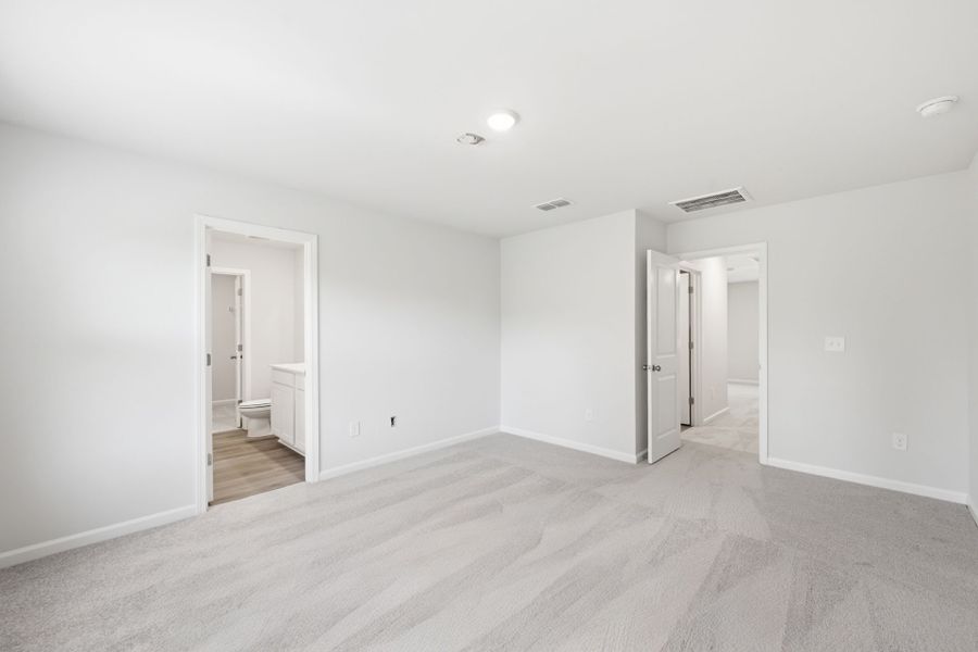 Spacious, unfurnished interior of a new home in Grand Arbor, Blythewood (Image 33). Spacious, unfurnished interior of a new home in Grand Arbor, Blythewood (Image 33).