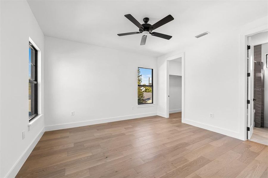 Spacious, unfurnished interior of a new home in , Winter Park (Image 23). Spacious, unfurnished interior of a new home in , Winter Park (Image 23).
