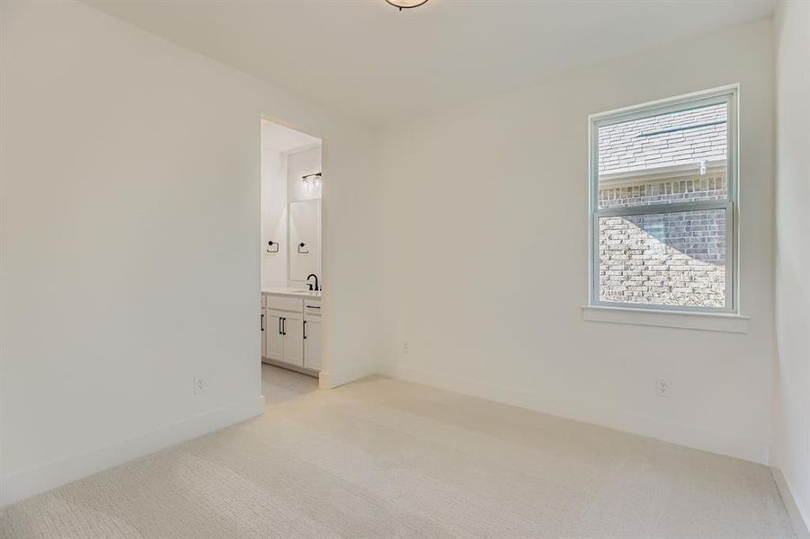 Spacious, unfurnished interior of a new home in Mosaic 40s, Prosper (Image 20).