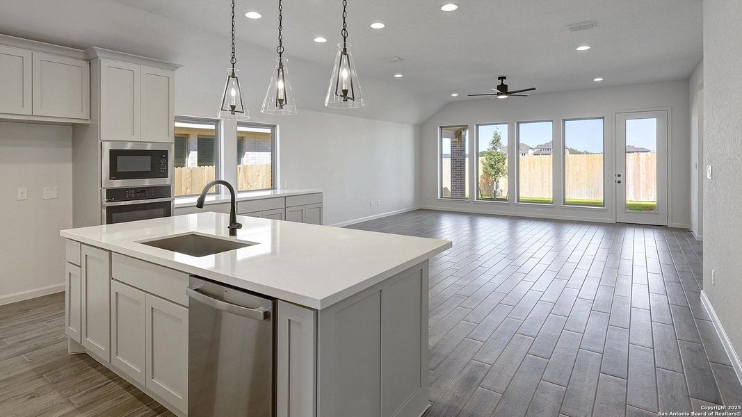 Furnished interior view inside a new home in Haby Hill 50', San Antonio (Image 7).