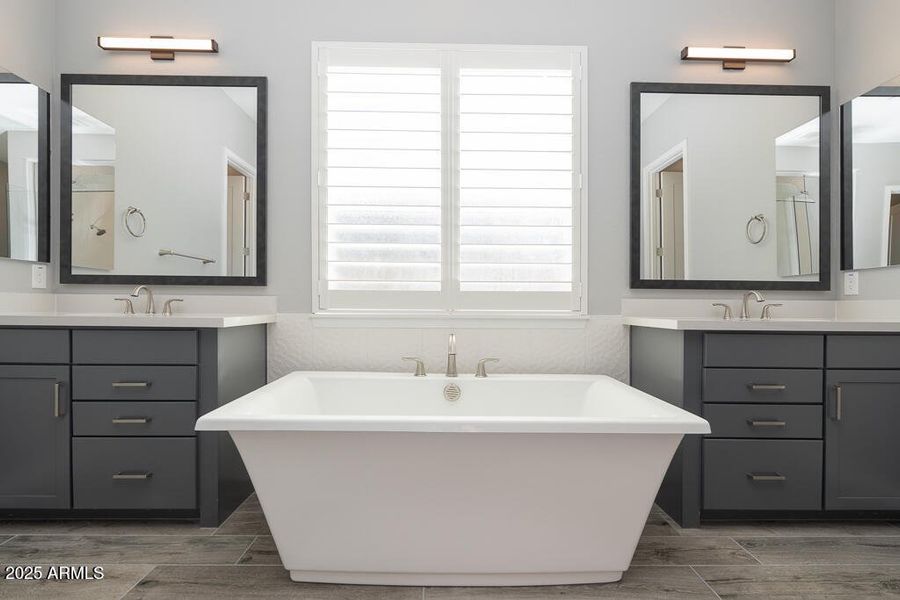 Tri Pointe Whispering Hills 122 - Primar Tri Pointe Whispering Hills 122 - Primar