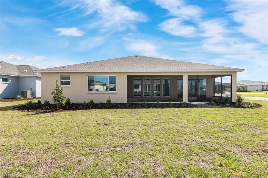 Exterior details and patio area of a home in , Ocala (Image 31).