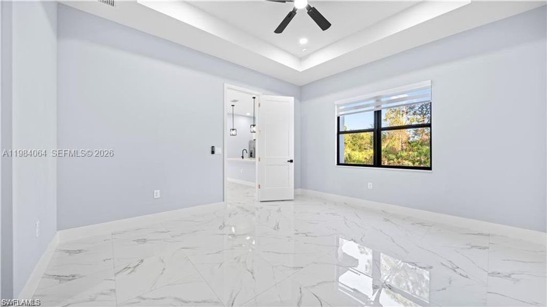 Spacious, unfurnished interior of a new home in , Lehigh Acres (Image 21).