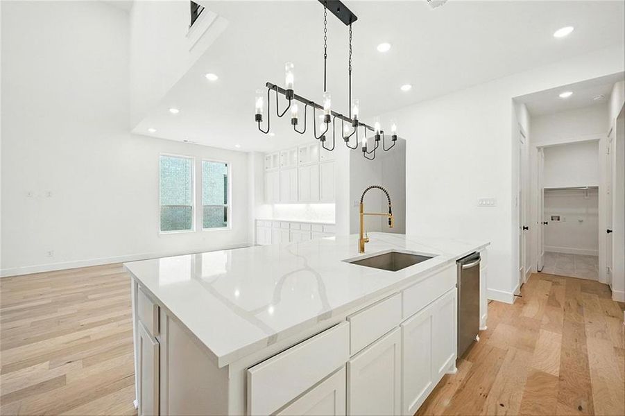 3805Composition510A004 3805Composition510A004