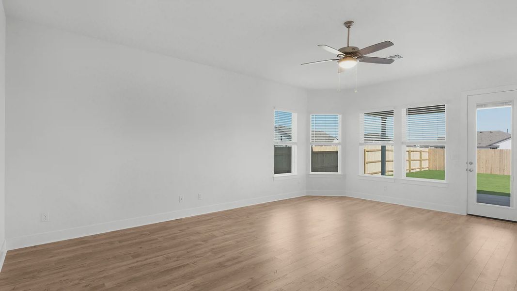 Representative unfurnished interior of a home built from the Archer by Chesmar Homes in Santa Rita Ranch, Liberty Hill (Image 14).