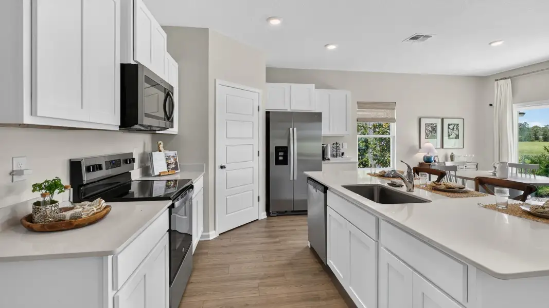 Furnished interior view inside a new home in Copes Landing, Jacksonville (Image 6).