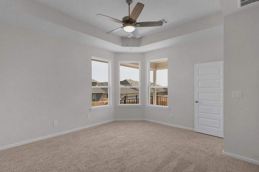Spacious, unfurnished interior of a new home in Nolina, Georgetown (Image 16).
