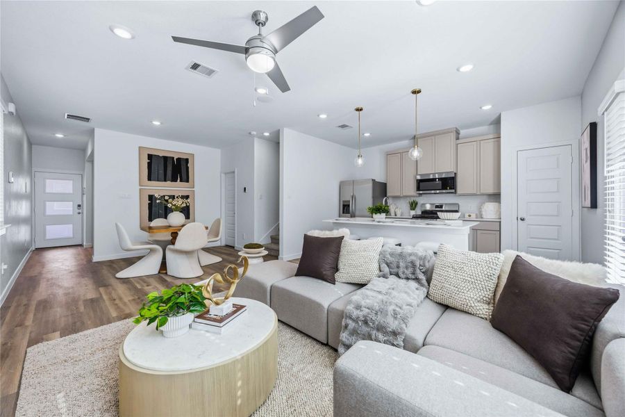 Furnished interior view inside a new home in Highland Court, Houston (Image 15).
