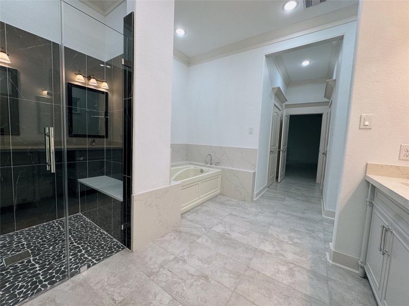 En-Suite with separate shower and jetted tub