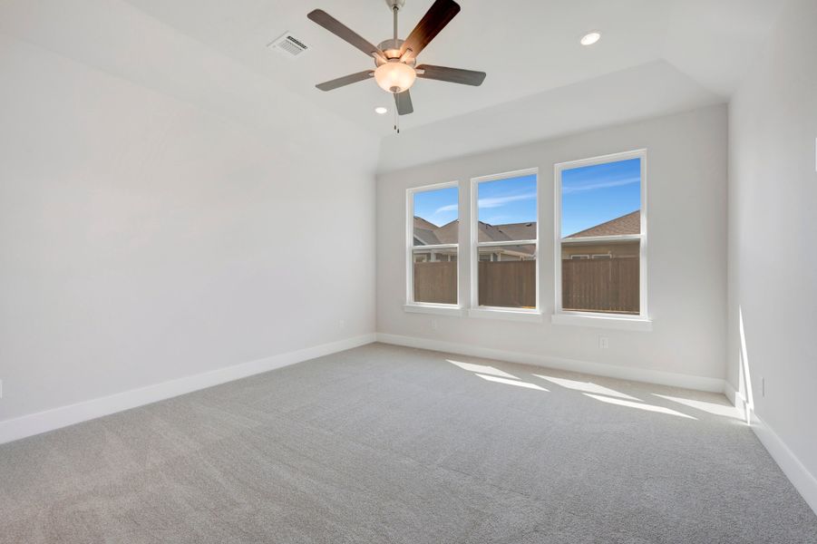 Spacious, unfurnished interior of a new home in The Meadows, Denton (Image 22).