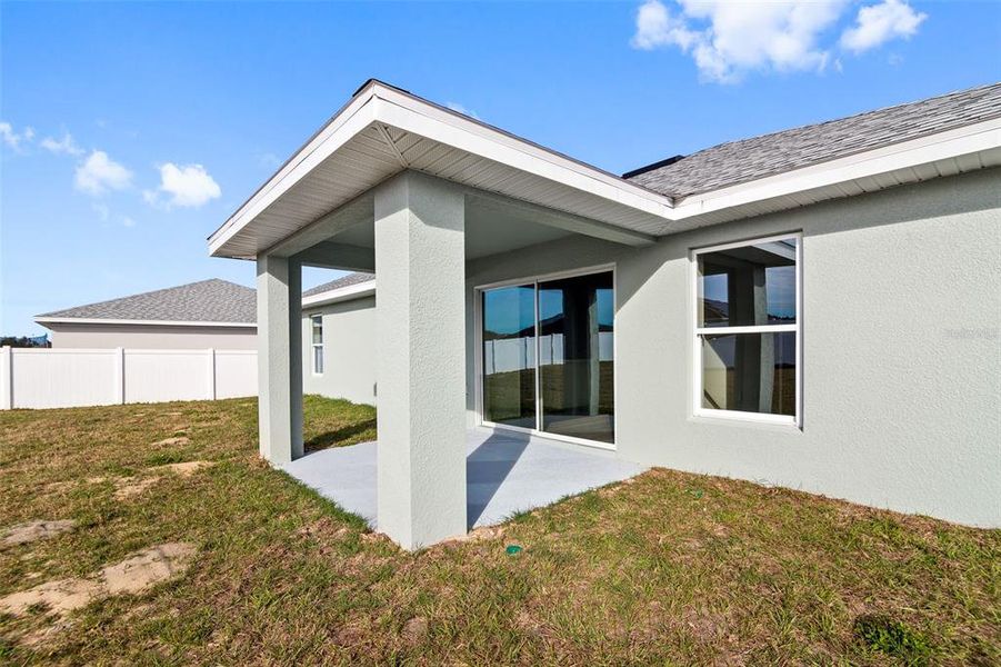 Exterior details and patio area of a home in , Ocala (Image 4).