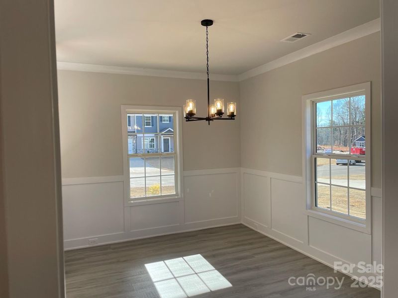 Spacious, unfurnished interior of a new home in Kerns Ridge, Salisbury (Image 9).