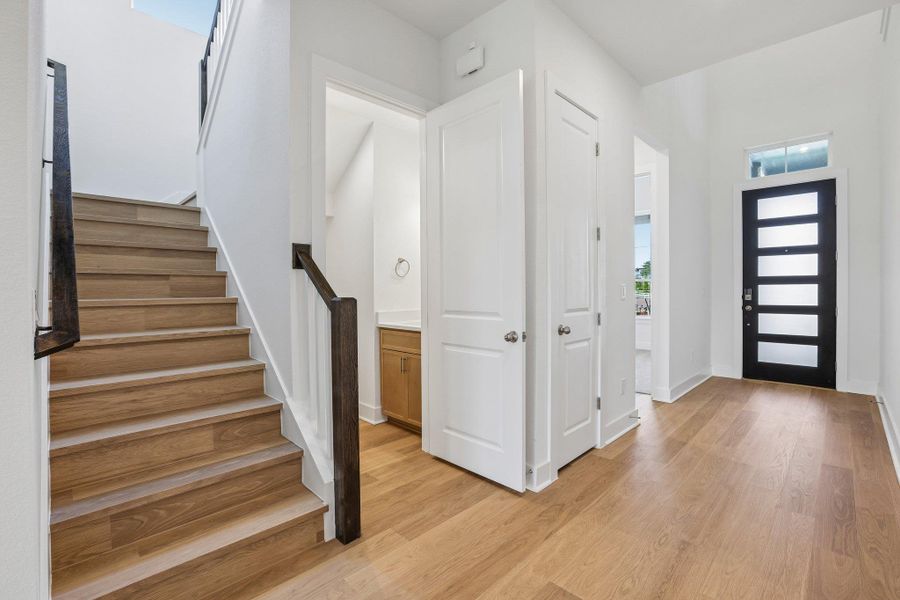 Spacious, unfurnished interior of a new home in Persimmon, Buda (Image 20). Spacious, unfurnished interior of a new home in Persimmon, Buda (Image 20).