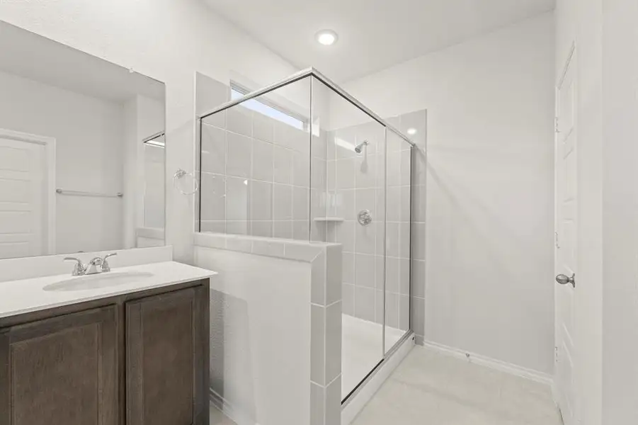 17. 1700 Edgeway - Bath (3)