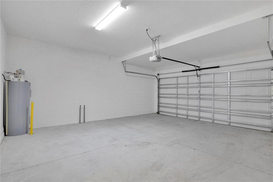 Spacious, unfurnished interior of a new home in , Clermont (Image 23). Spacious, unfurnished interior of a new home in , Clermont (Image 23).