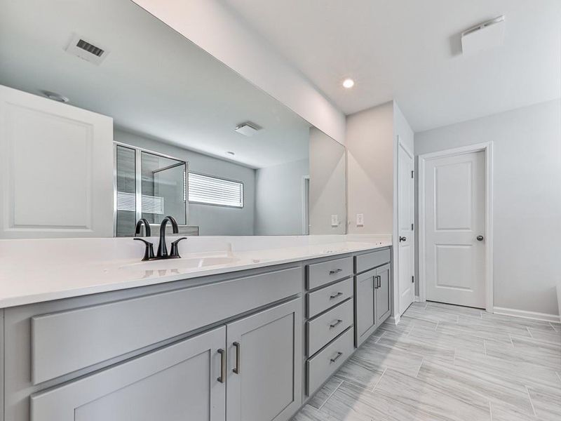 Furnished interior view inside a new home in Kingsley, Acworth (Image 15).