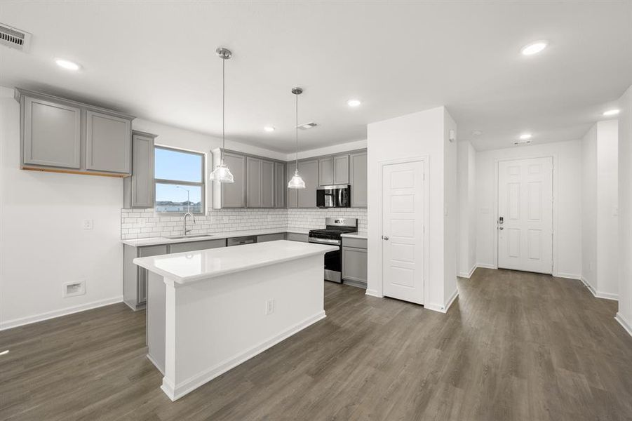 10940 Cacao- Kitchen-2